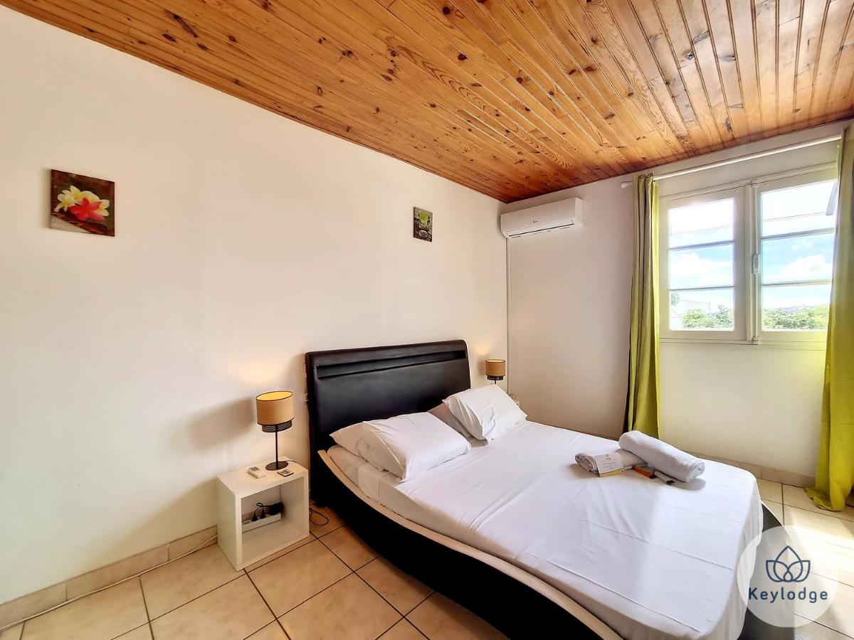 Paul Et Aliette - T3 Classe 3 Etoiles - 70M2 - Saint-Denis Luaran gambar