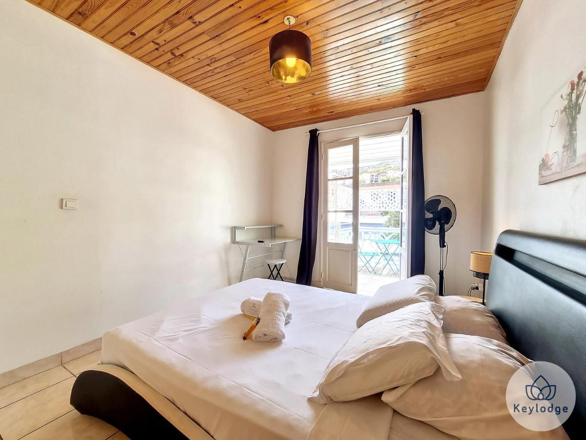 Paul Et Aliette - T3 Classe 3 Etoiles - 70M2 - Saint-Denis Luaran gambar