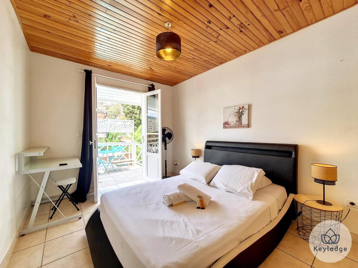 Paul Et Aliette - T3 Classe 3 Etoiles - 70M2 - Saint-Denis Luaran gambar