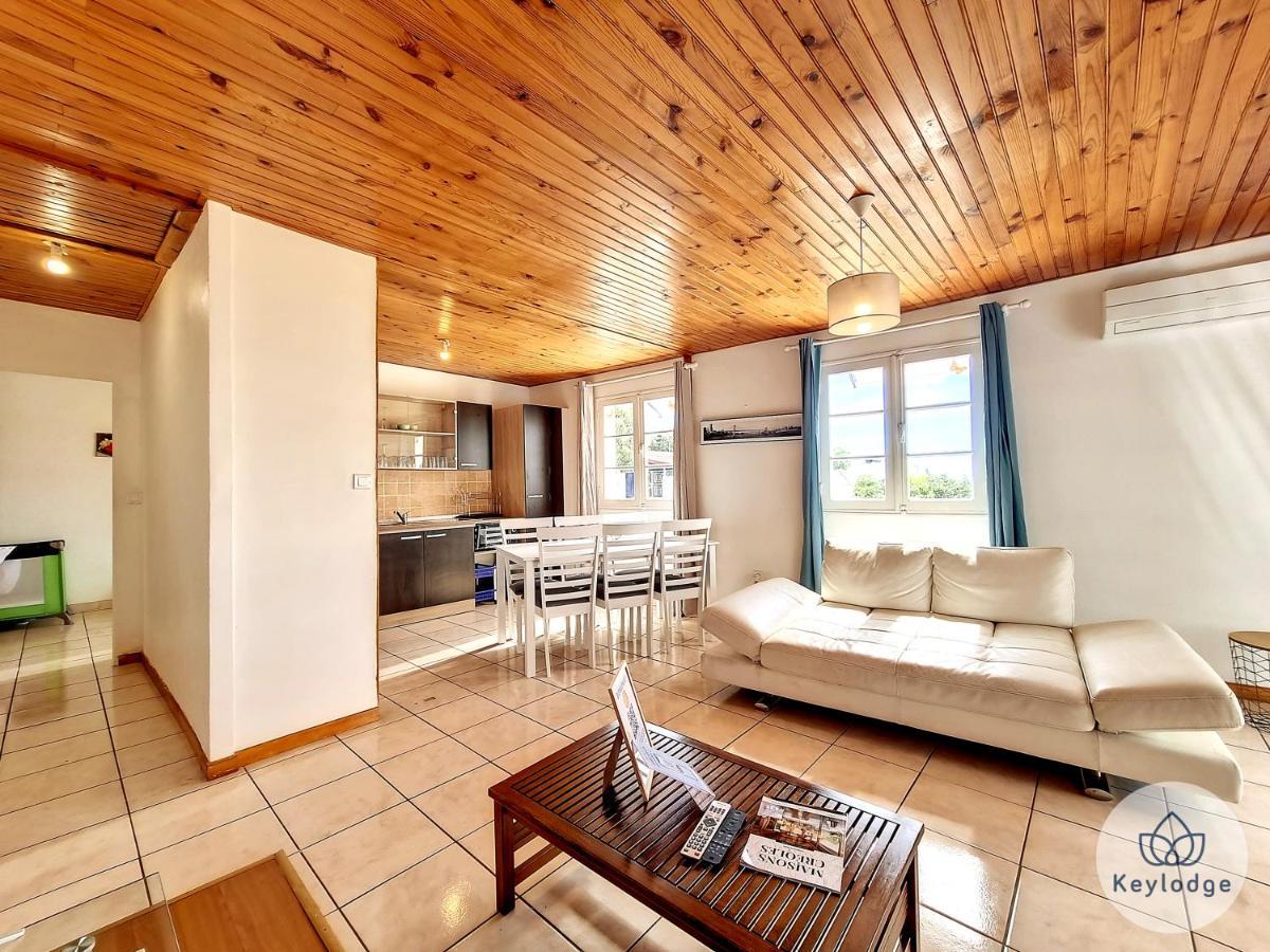 Paul Et Aliette - T3 Classe 3 Etoiles - 70M2 - Saint-Denis Luaran gambar