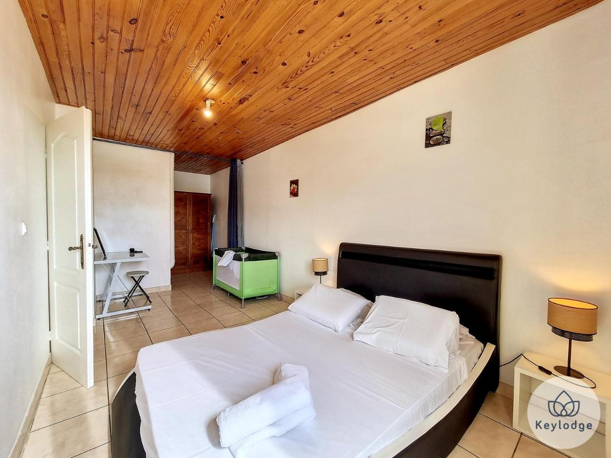 Paul Et Aliette - T3 Classe 3 Etoiles - 70M2 - Saint-Denis Luaran gambar