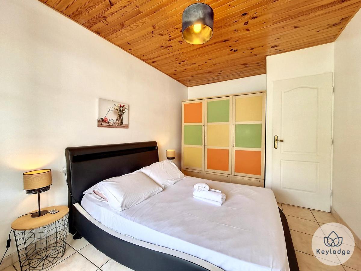 Paul Et Aliette - T3 Classe 3 Etoiles - 70M2 - Saint-Denis Luaran gambar